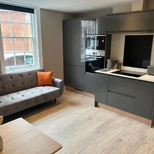 https://swan-house-5-x-executive-apartments-central.yorkshirehotels.net