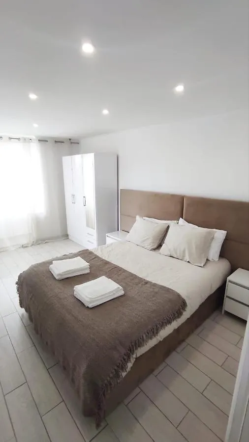 Appartamento Lemon Tree House Coimbra - Courtyard Garden With City Views